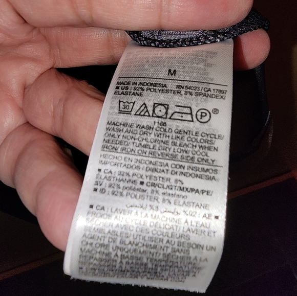 Old Navy one sleeve dress. Size M - Picture 5 of 5